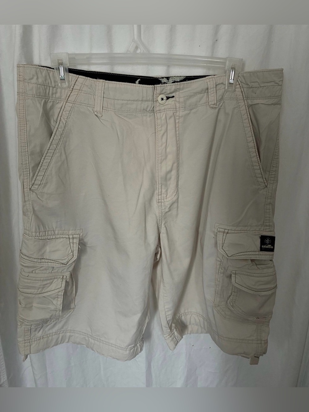 Union Free men’s size 38 cotton cargo khaki shorts/ inseam 12”